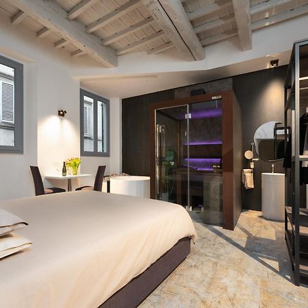 F1Rst Suite Apartment & Spa 佛罗伦萨 外观 照片