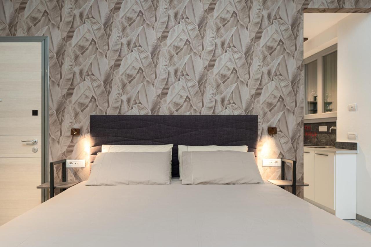 F1Rst Suite Apartment & Spa 佛罗伦萨 外观 照片