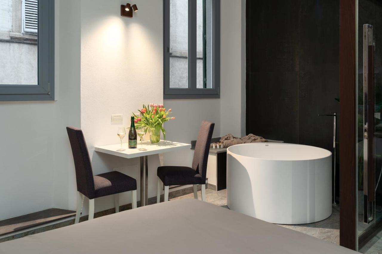 F1Rst Suite Apartment & Spa 佛罗伦萨 外观 照片